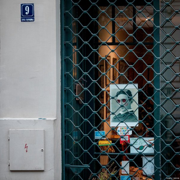 尚红网 特斯拉将重估2025年增长预期