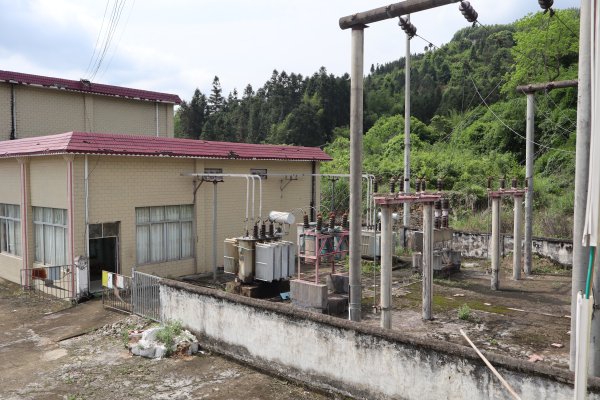 鸿岳资本配资 一场大旱下的小水电站困境：有的电站发电量同比直降9成