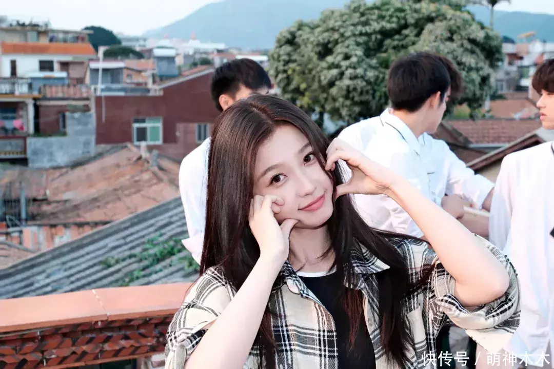 富盈网 虞书欣深受风波影响！本人缺席新剧应援活动，试水上热搜骂声一片